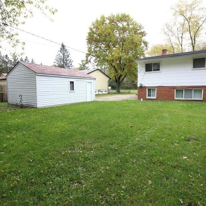 1441 Ridge Road Ypsilanti, MI 48198 - Photo 5 of 21 Photo 5