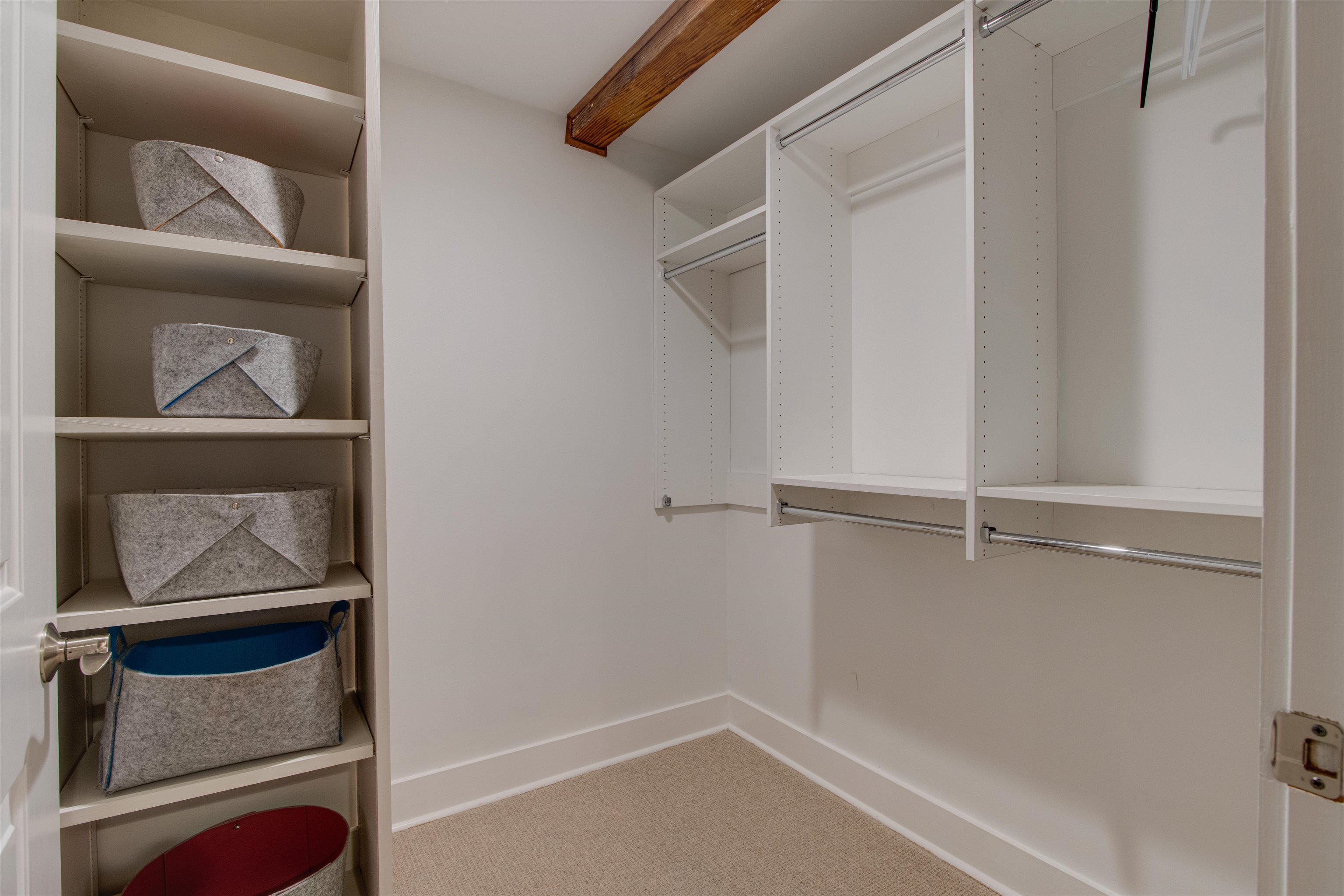 435 South Front Street, Unit 105 Memphis, TN 38103 - Photo 21 of 40 a view of an empty walk in closet