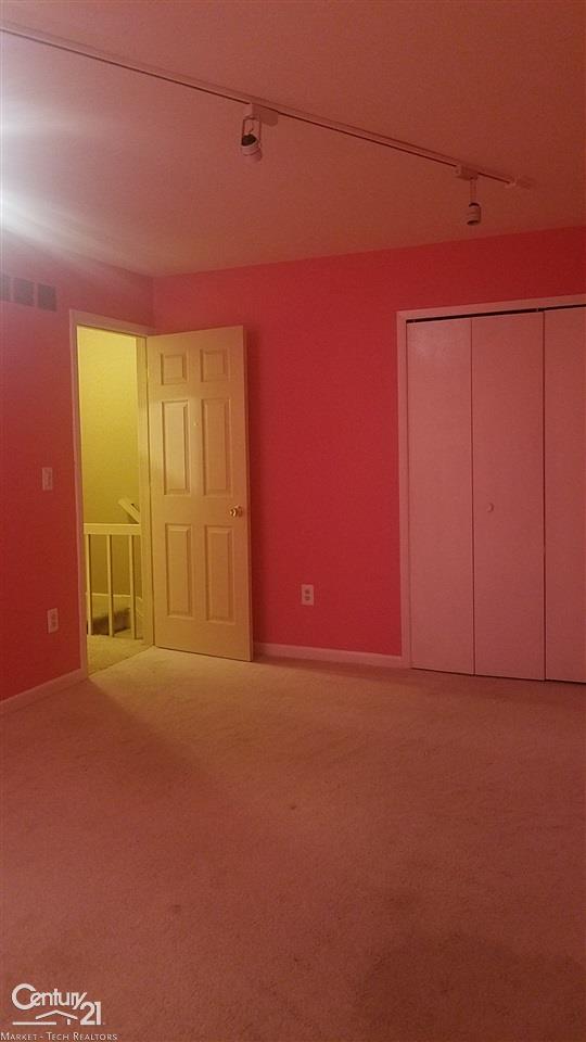 737 Oak Brook Ridge Drive Rochester, MI 48307 - Photo 13 of 34 31335780-12.JPG