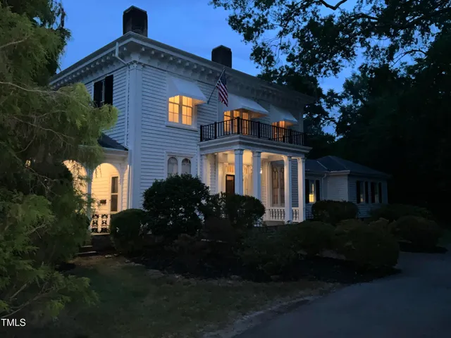 $889,900 | 508 Eaton Avenue, Warrenton, NC 27589