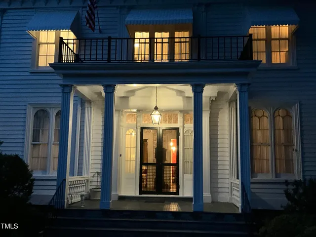 $889,900 | 508 Eaton Avenue, Warrenton, NC 27589