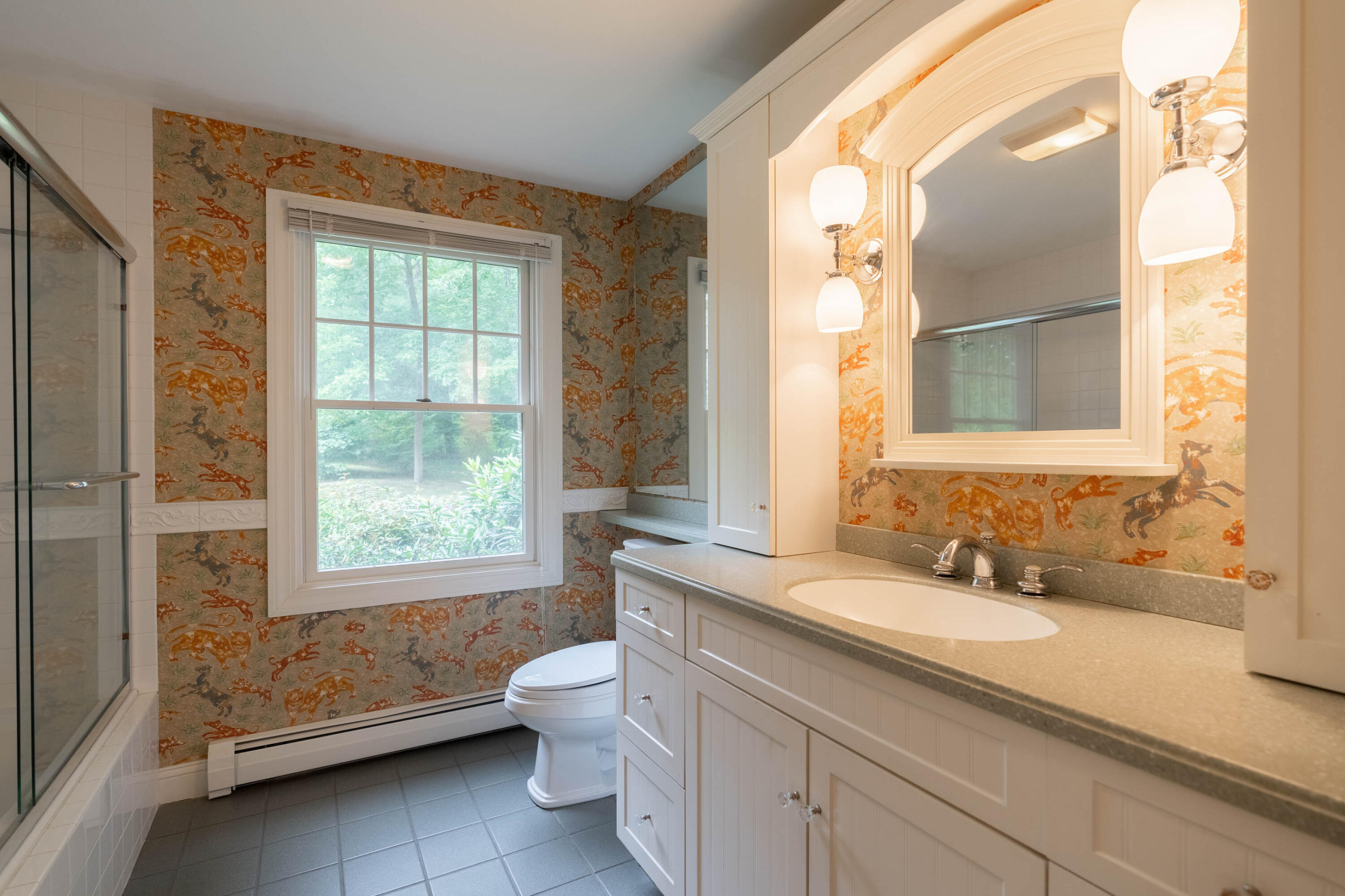 307 Foreside Road Cumberland, ME 04110 - Photo 19 of 30 307 Foreside Road Hall Bathroom