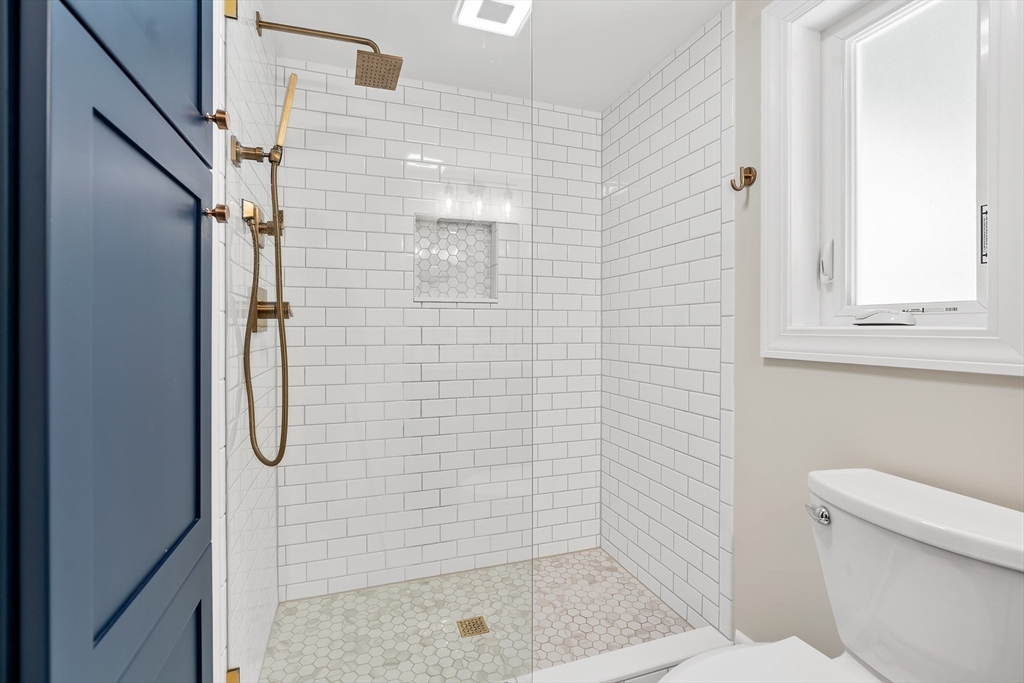 9 Chapman Road Wakefield, MA 01880 - Photo 19 of 34