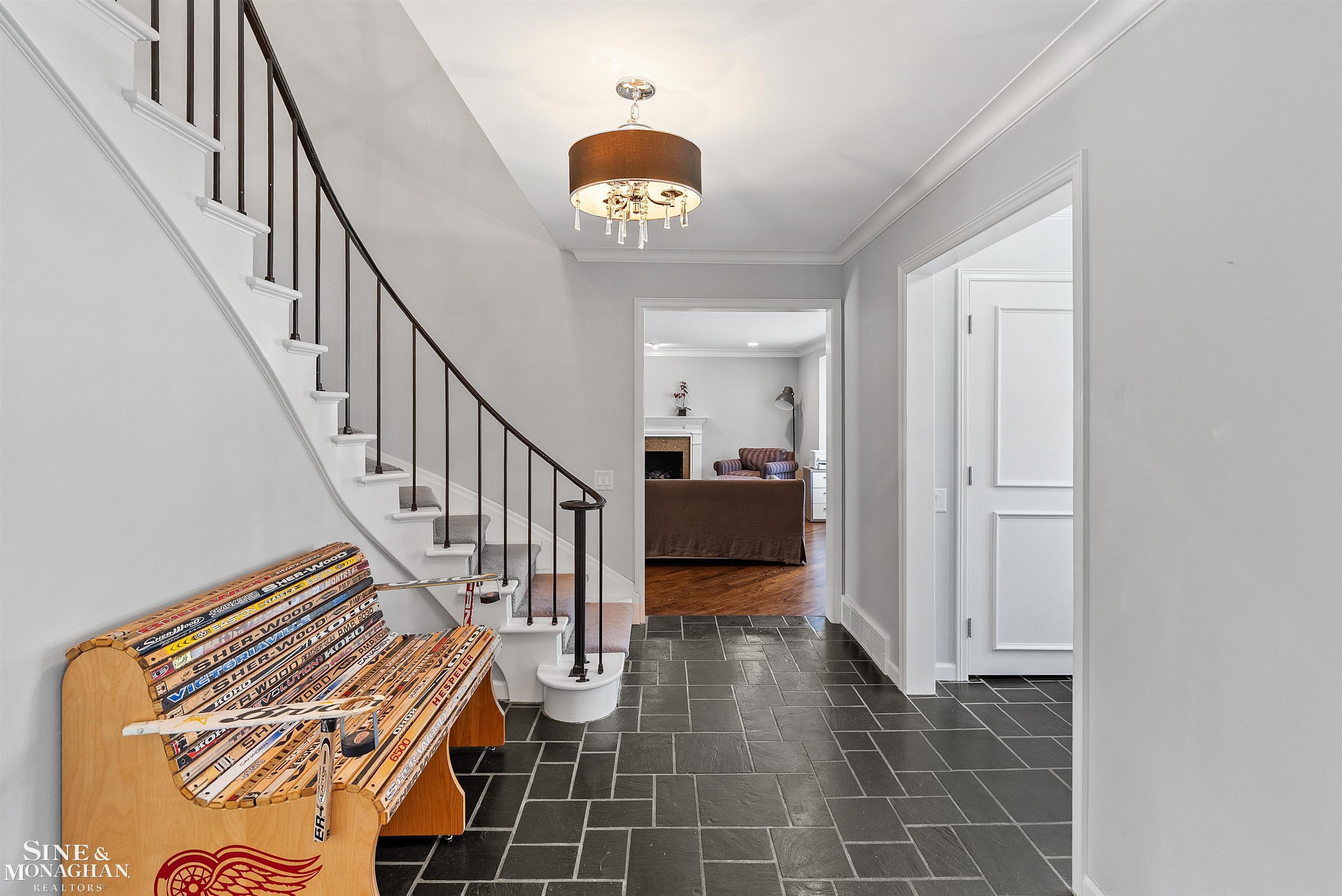 71 North Deeplands Road Grosse Pointe, MI 48236 - Photo 4 of 68 50172866-96c93612-3ec6-4025-8738-863b381d505b.JPG
