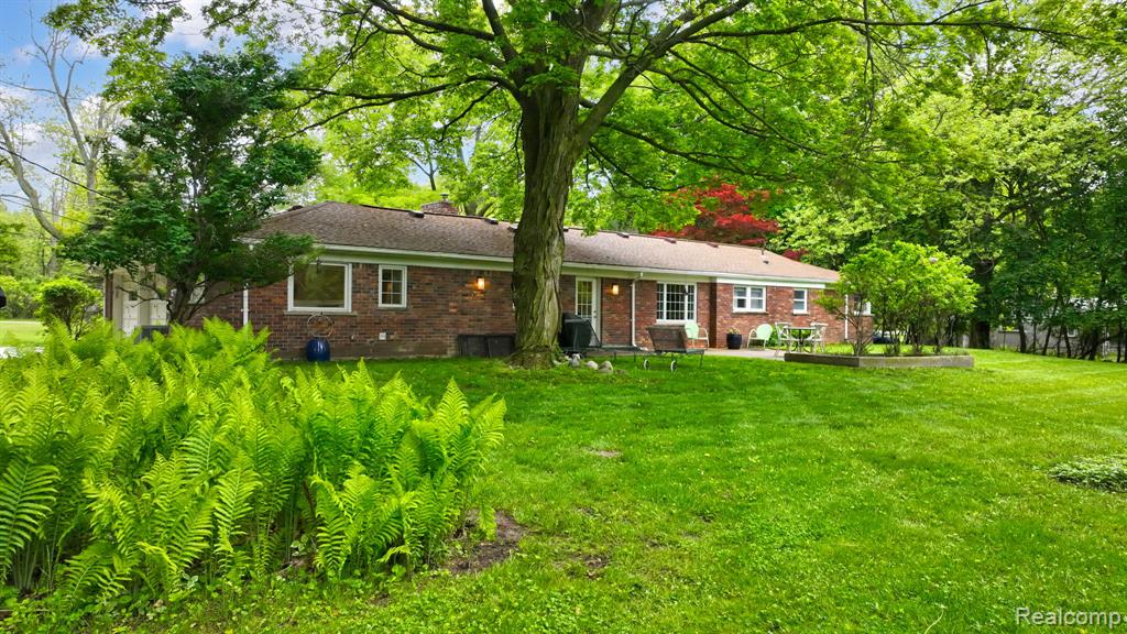 2763 West Avon Road Rochester Hills, MI 48309 - Photo 36 of 45