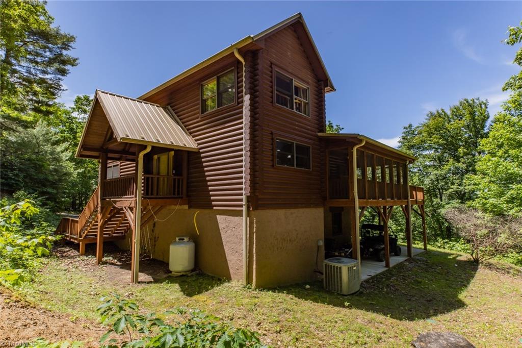 462 Casey Mountain Road Purlear, NC 28665 - Photo 1 of 50