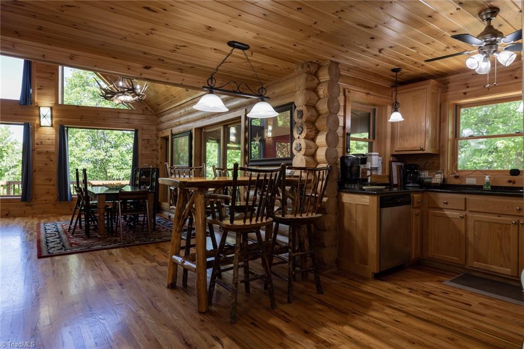 462 Casey Mountain Road Purlear, NC 28665 - Photo 11 of 50