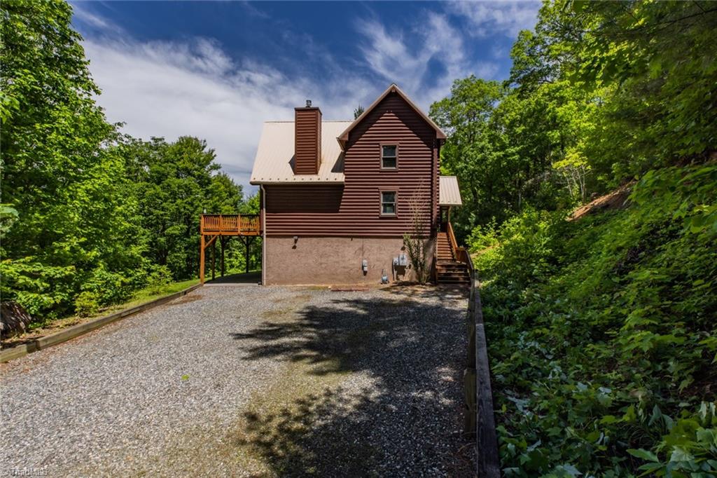 462 Casey Mountain Road Purlear, NC 28665 - Photo 2 of 50