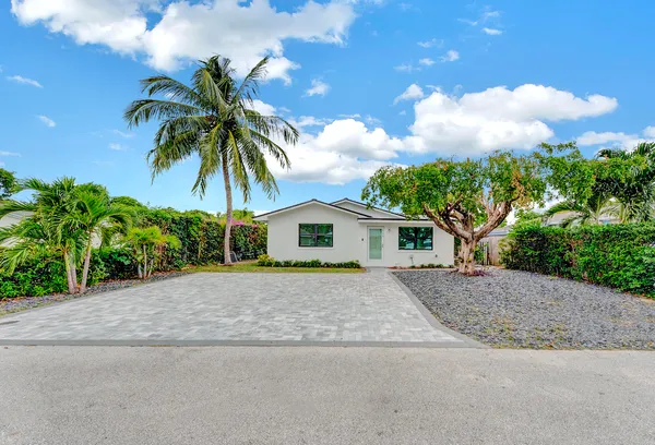 $4,500 | 320 Northwest 3rd Avenue, Delray Beach, FL 33444