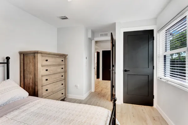 $4,500 | 320 Northwest 3rd Avenue, Delray Beach, FL 33444