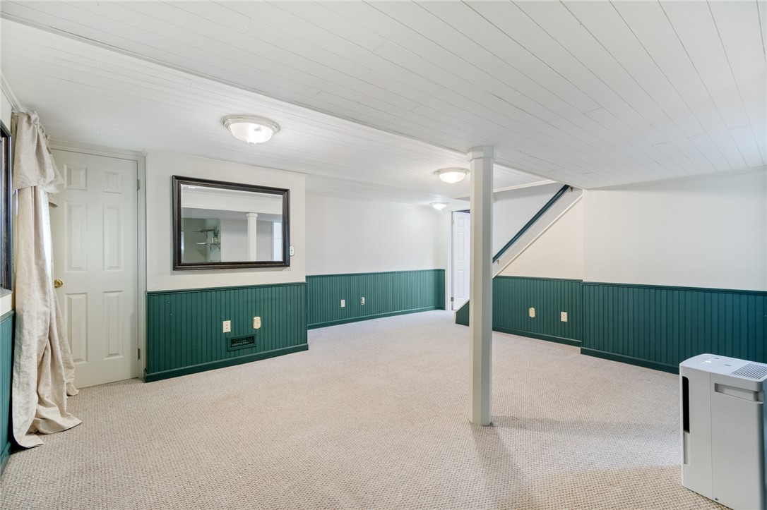 36 Red Post Crescent Perinton, NY 14450 - Photo 28 of 42 FINISHED BASEMENT