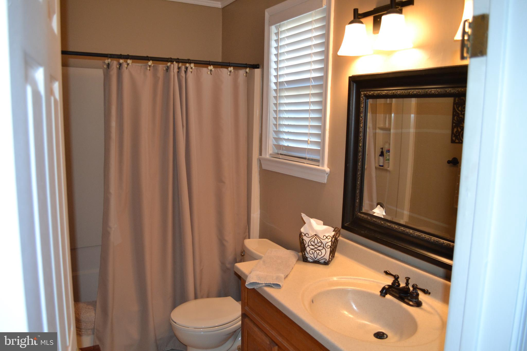 3405 Humpton Road Thorndale, PA 19372 - Photo 16 of 35 Hall Bath