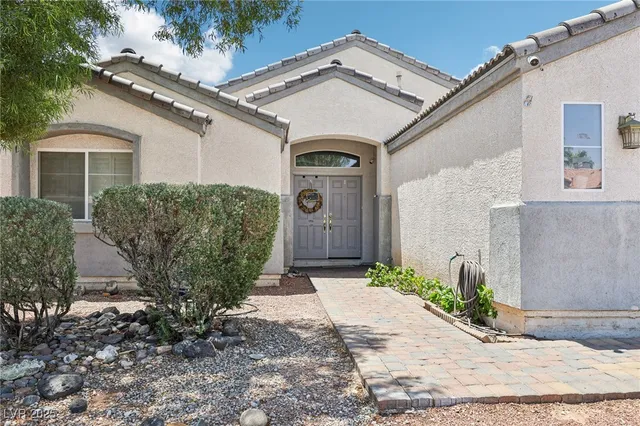 $450,000 | 7927 Villa Salsa Avenue, Las Vegas, NV 89131