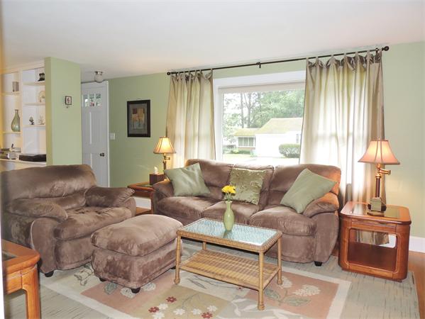 30 Moynihan Road Hamilton, MA 01982 - Photo 2 of 20 Gallery Image 2
