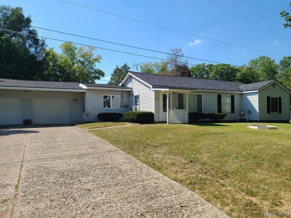 1707 Millville Road Lapeer, MI 48446 - Photo 1 of 26 Ranch with Newer Roof