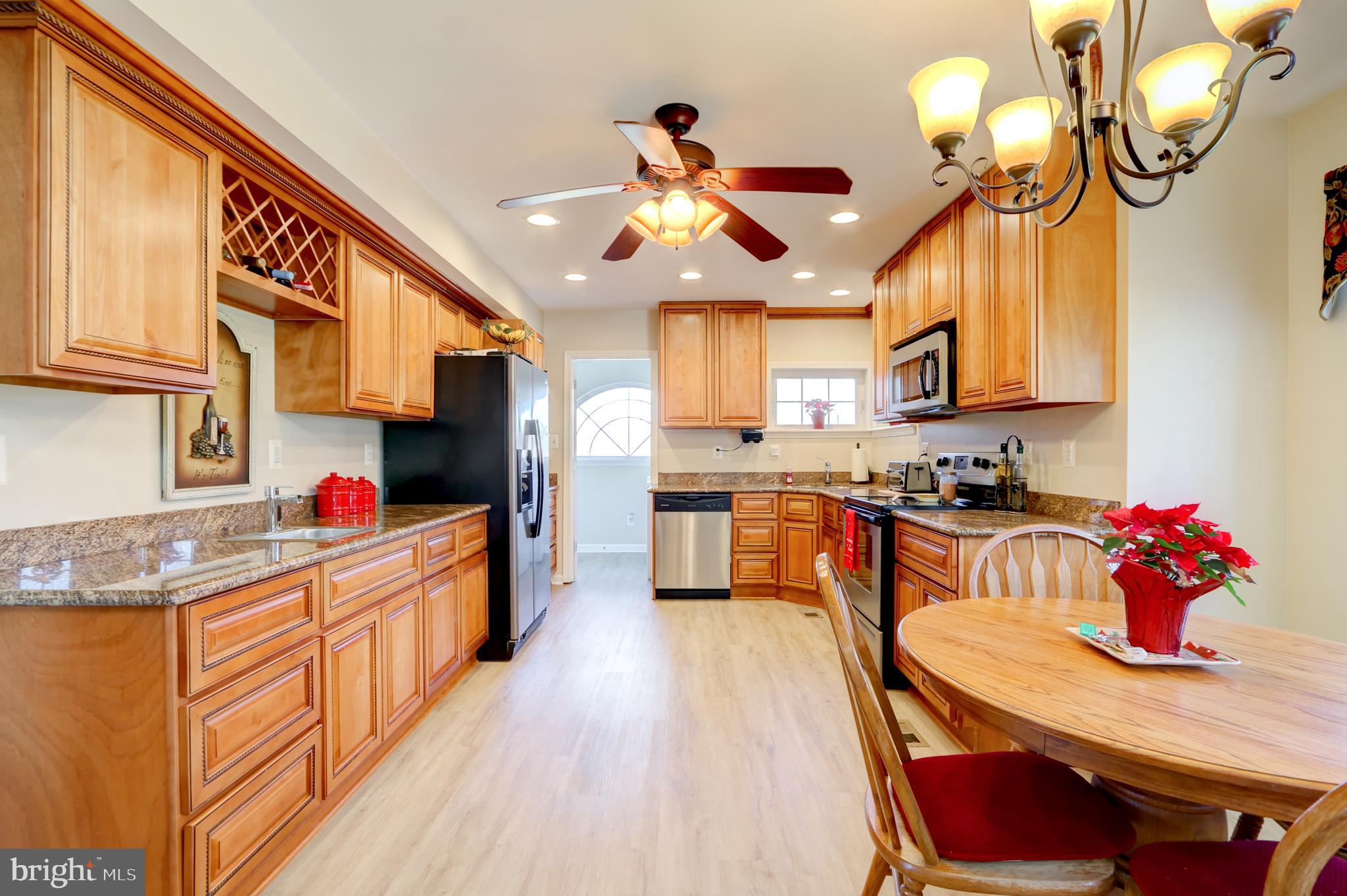 727 Mahan Road Aberdeen, MD 21001 - Photo 12 of 65 GOURMET KITCHEN