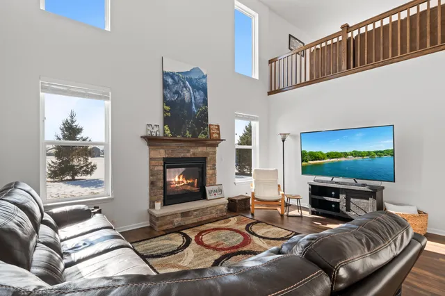 $689,000 | 465 Chasefield Drive, Williams Bay, WI 53191