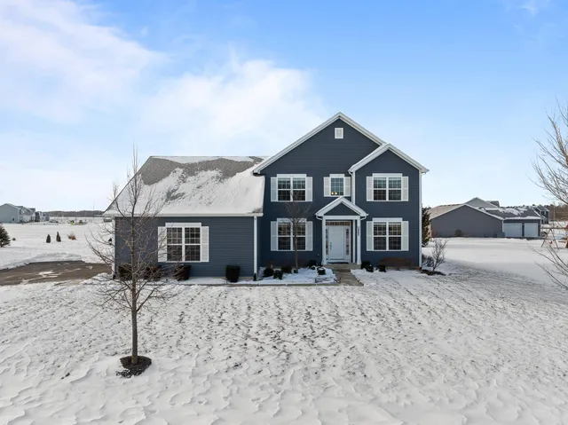 $689,000 | 465 Chasefield Drive, Williams Bay, WI 53191