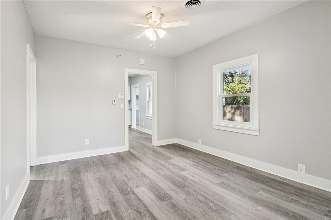 439 Crossfield Road Irondequoit, NY 14609 - Photo 11 of 35