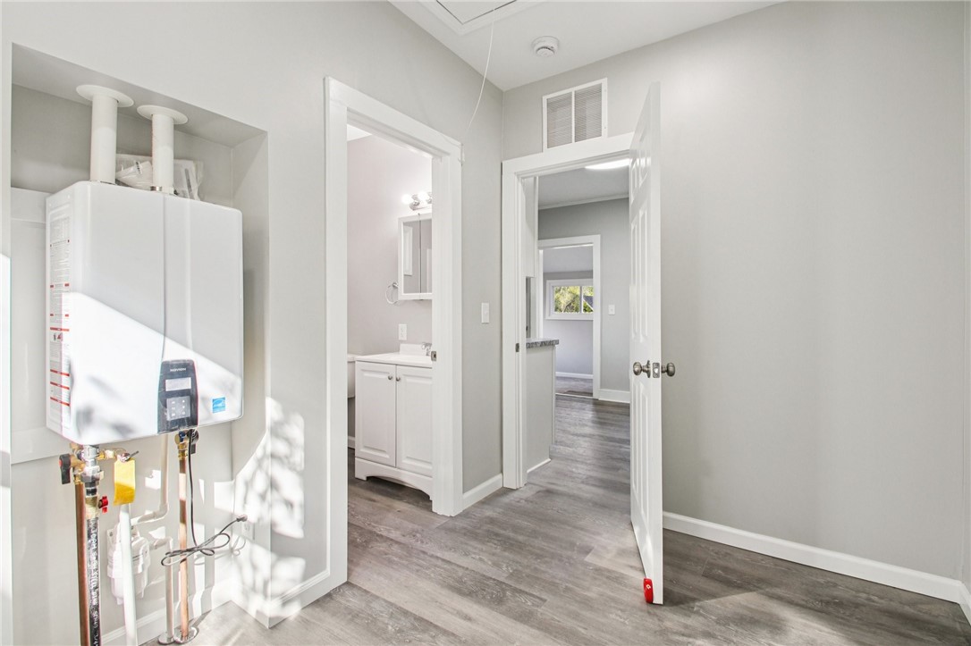 439 Crossfield Road Irondequoit, NY 14609 - Photo 23 of 35