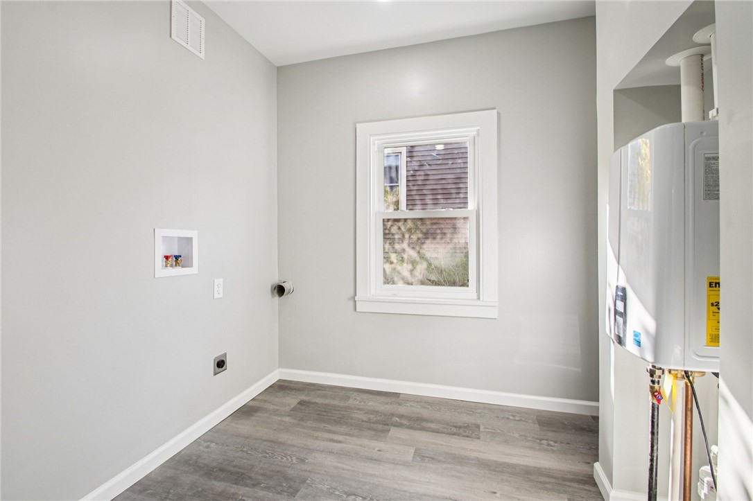 439 Crossfield Road Irondequoit, NY 14609 - Photo 24 of 35