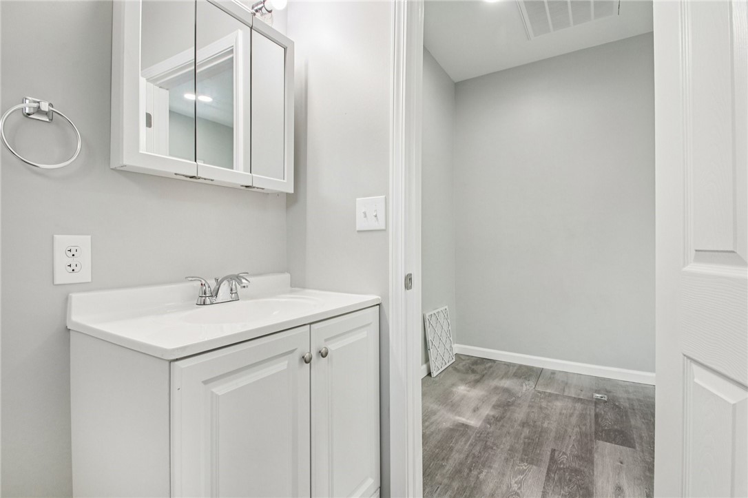 439 Crossfield Road Irondequoit, NY 14609 - Photo 26 of 35