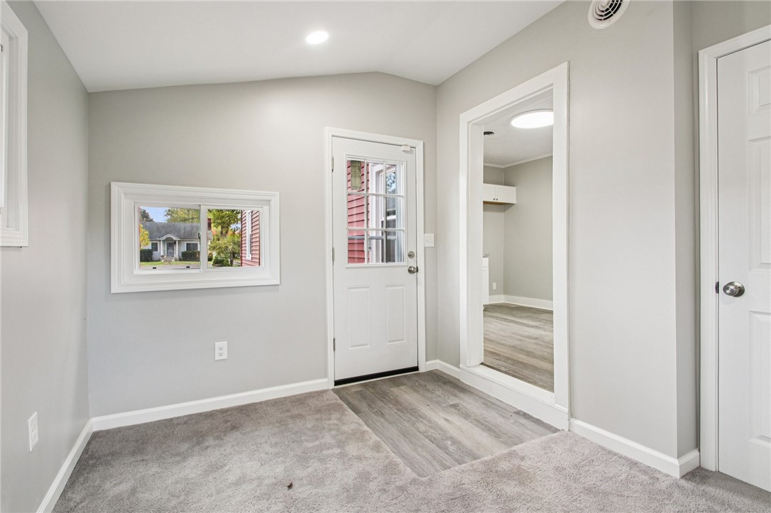 439 Crossfield Road Irondequoit, NY 14609 - Photo 29 of 35