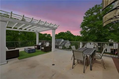 $695,000 | 301 Canton Way, Roswell, GA 30075
