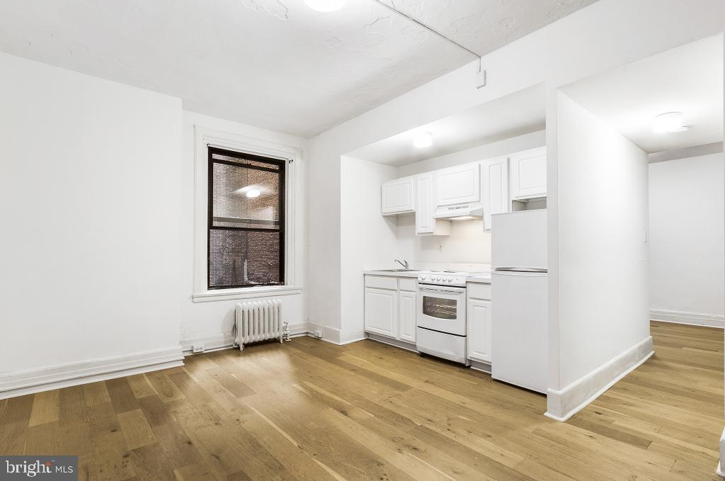 1229 Chestnut Street, Unit 1617 Philadelphia, PA 19107 - Photo 10 of 19