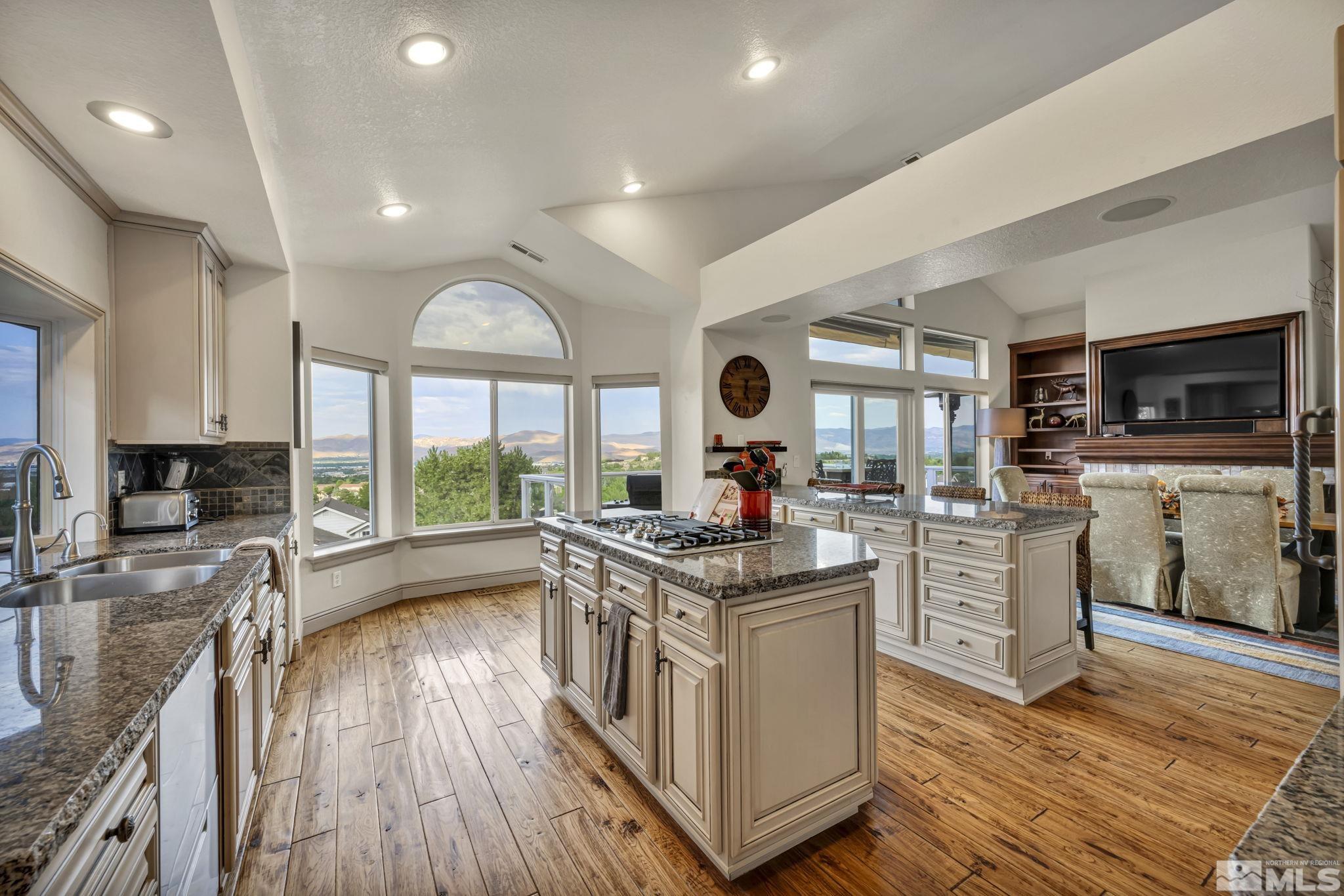 6101 Carriage House Way Reno, NV 89519 - Photo 9 of 40 Photo 9