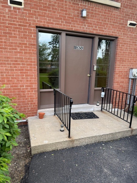 10650 West Cermak Road, Unit 2E Westchester, IL 60154 - Photo 4 of 23