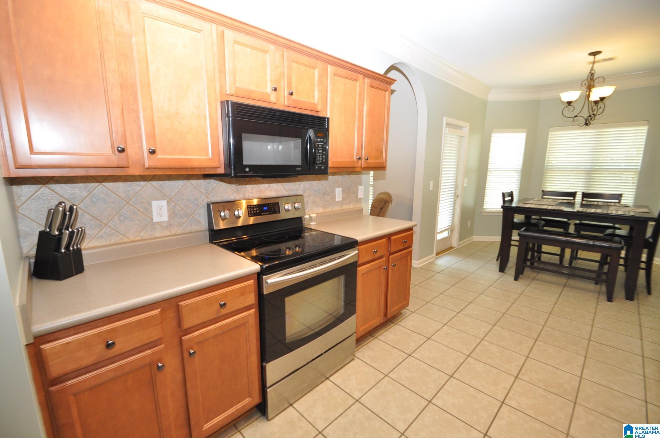 636 Barkley Circle Alabaster, AL 35007 - Photo 8 of 13