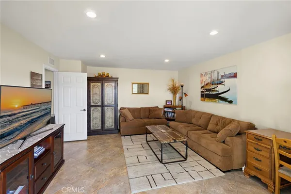 $4,750 | 22153 Caminito Laureles, Laguna Hills, CA 92653
