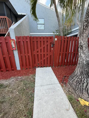 $1,950 | 14 Crossings Circle, Unit D, Boynton Beach, FL 33435