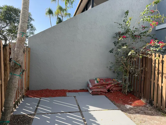 $1,950 | 14 Crossings Circle, Unit D, Boynton Beach, FL 33435