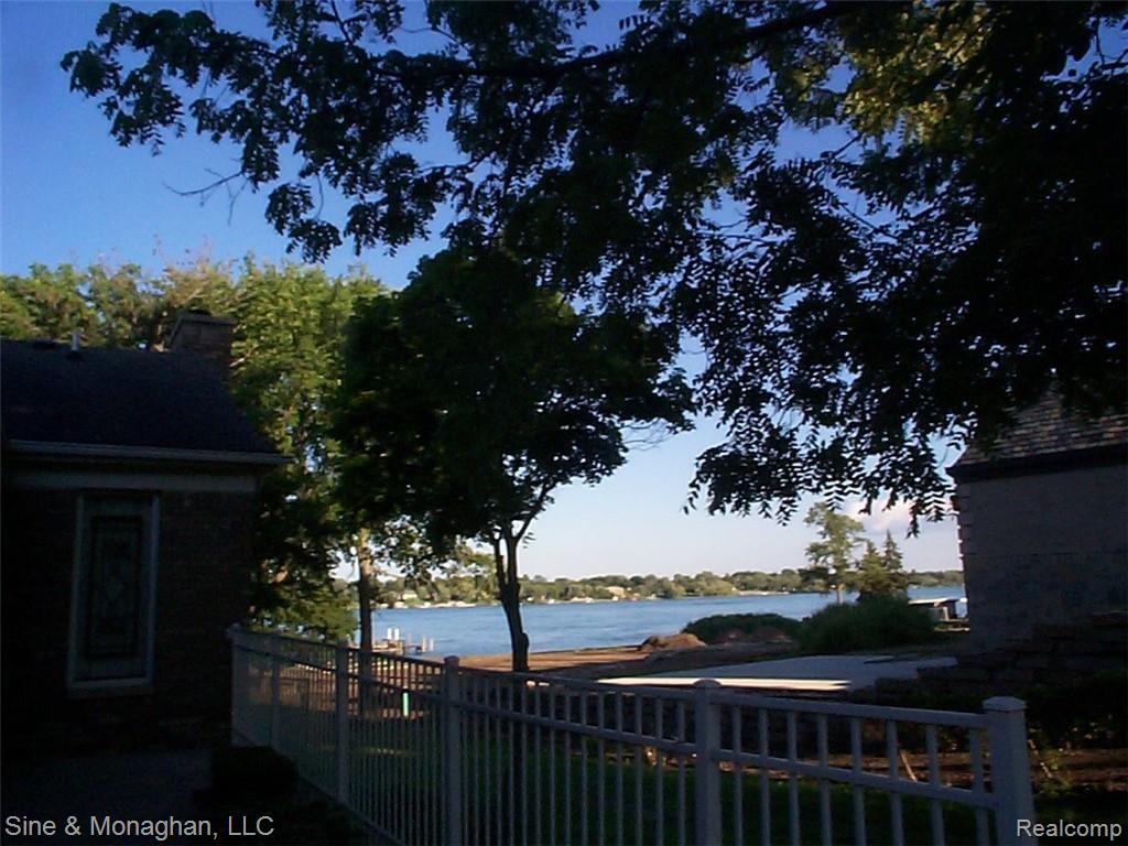 1935 River Road, Unit 23 St. Clair, MI 48079 - Photo 29 of 69 28 Such a lovely setting & neighbor 1935 River #23.JPG