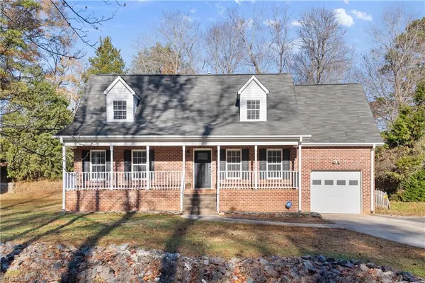 $350,000 | 6751 Fairwood Court, Clemmons, NC 27012