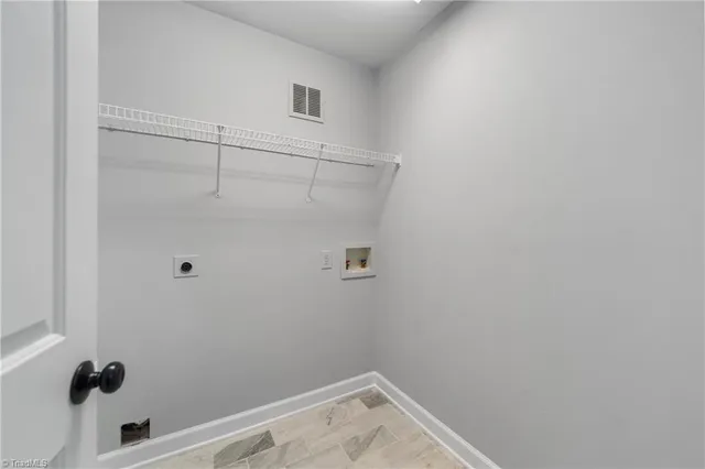 $350,000 | 6751 Fairwood Court, Clemmons, NC 27012