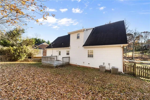 $350,000 | 6751 Fairwood Court, Clemmons, NC 27012