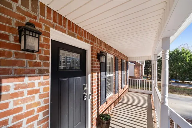 $350,000 | 6751 Fairwood Court, Clemmons, NC 27012