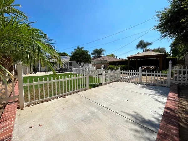 $4,195 | 8541 Tunney Avenue, Northridge, CA 91324