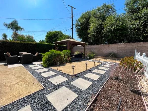 $4,195 | 8541 Tunney Avenue, Northridge, CA 91324