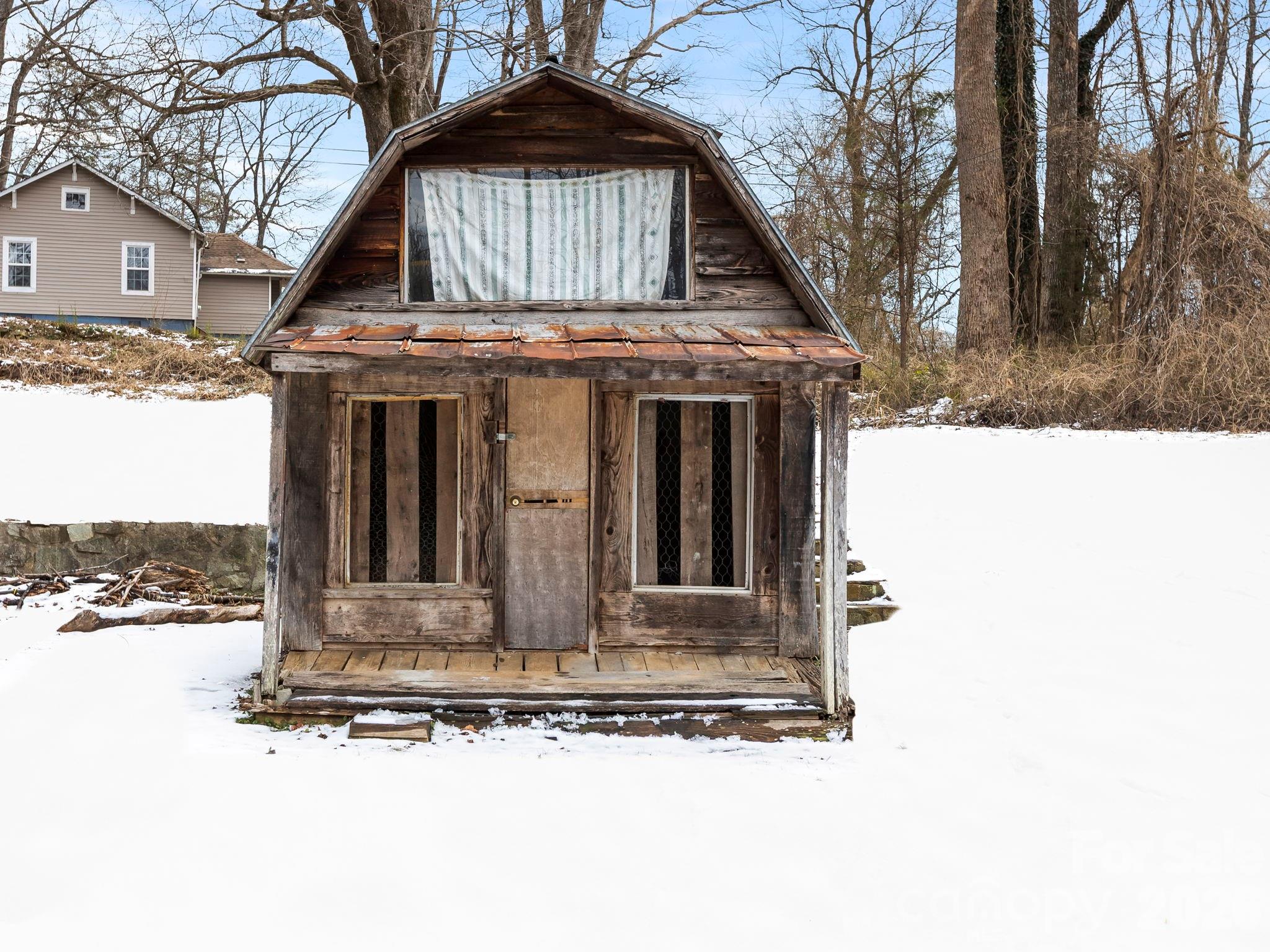 104 Jolly Road Old Fort, NC 28762 - Photo 6 of 37