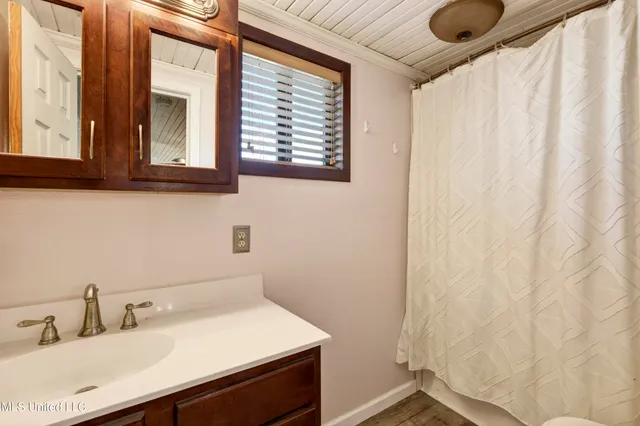 $130,000 | 2406 8th Street, Pascagoula, MS 39567