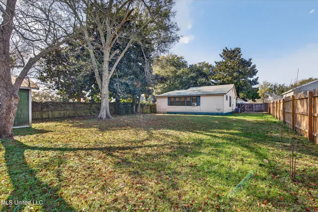 $130,000 | 2406 8th Street, Pascagoula, MS 39567