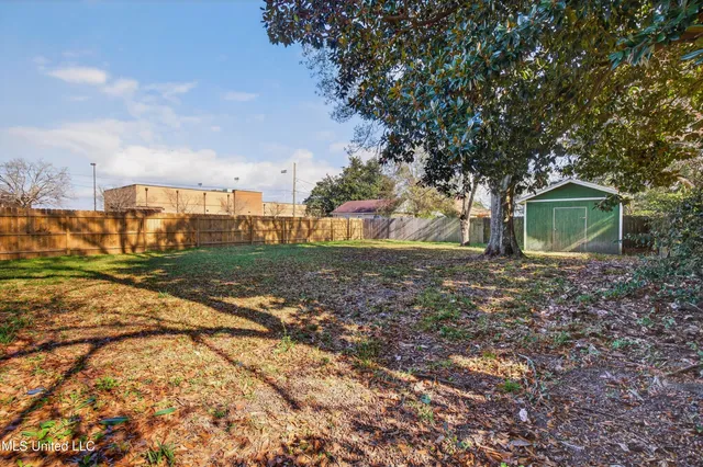 $130,000 | 2406 8th Street, Pascagoula, MS 39567