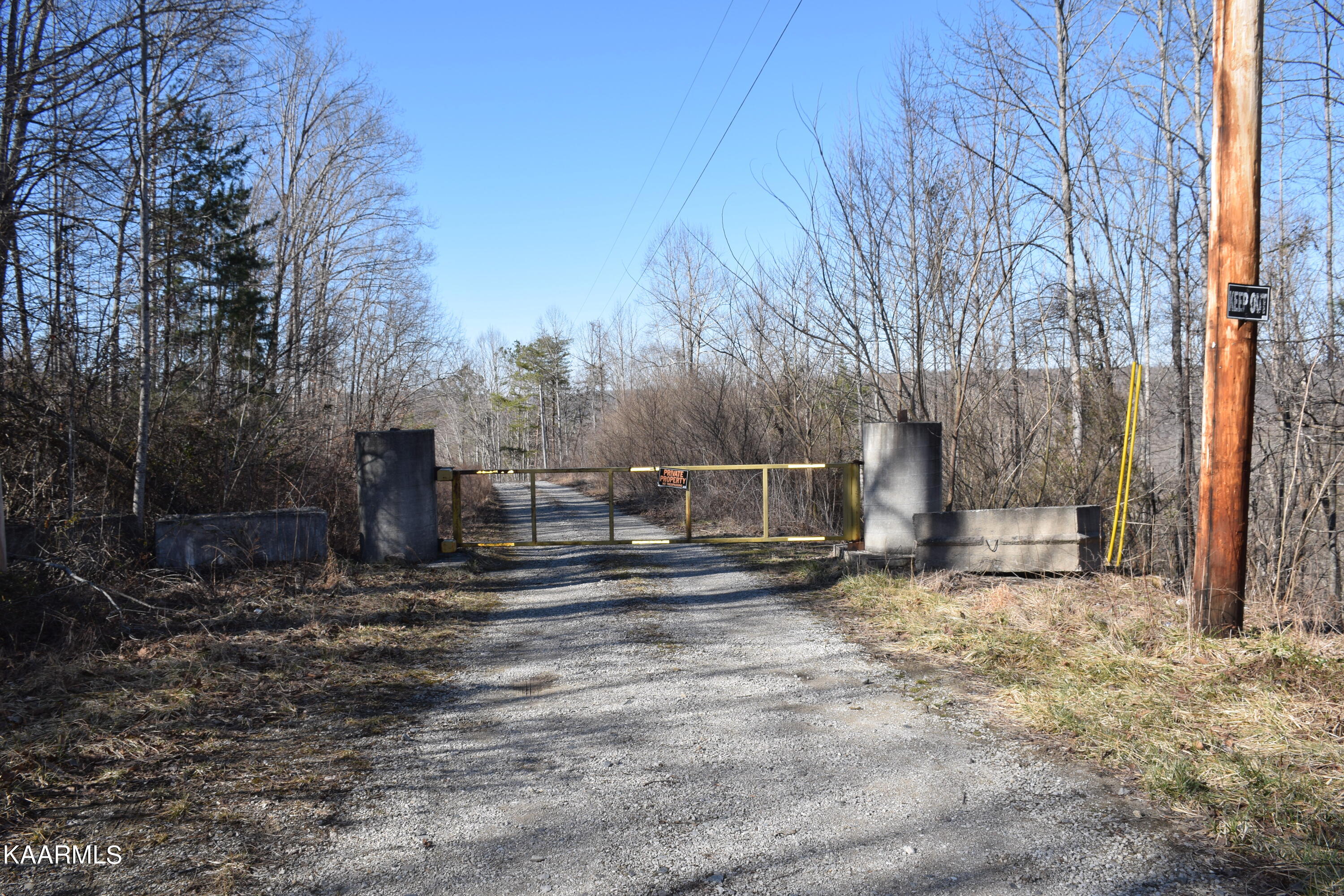 662 Mountain View Road Robbins, TN 37852 - Photo 14 of 16 Gated Entrance