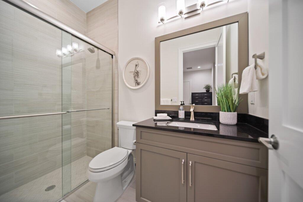 81 South River Road Stuart, FL 34996 - Photo 63 of 78 guest2ensuiteb.jpg-SMALL