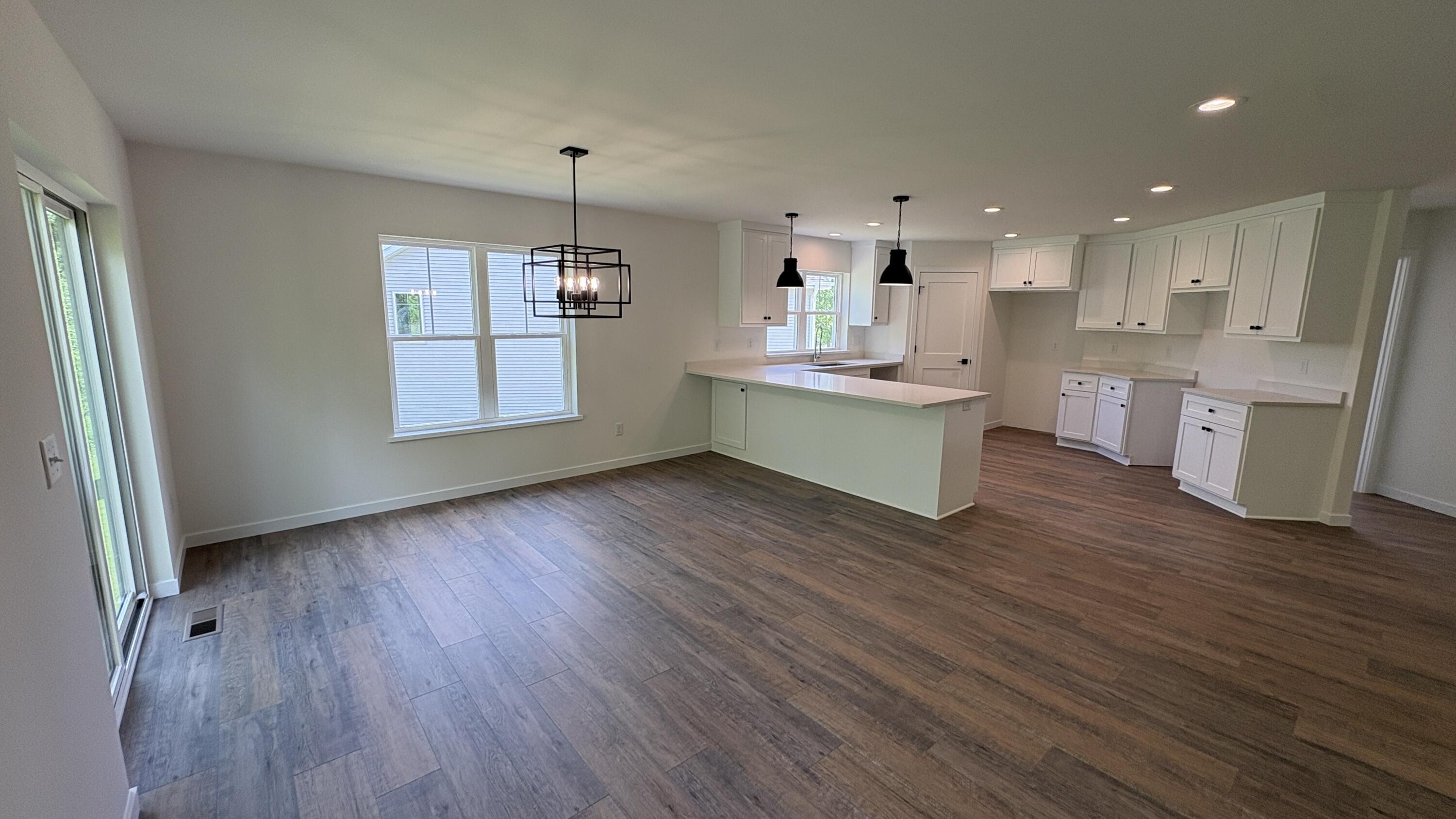 269 Cardinal Drive Sullivan, WI 53178 - Photo 12 of 41 Kitchen