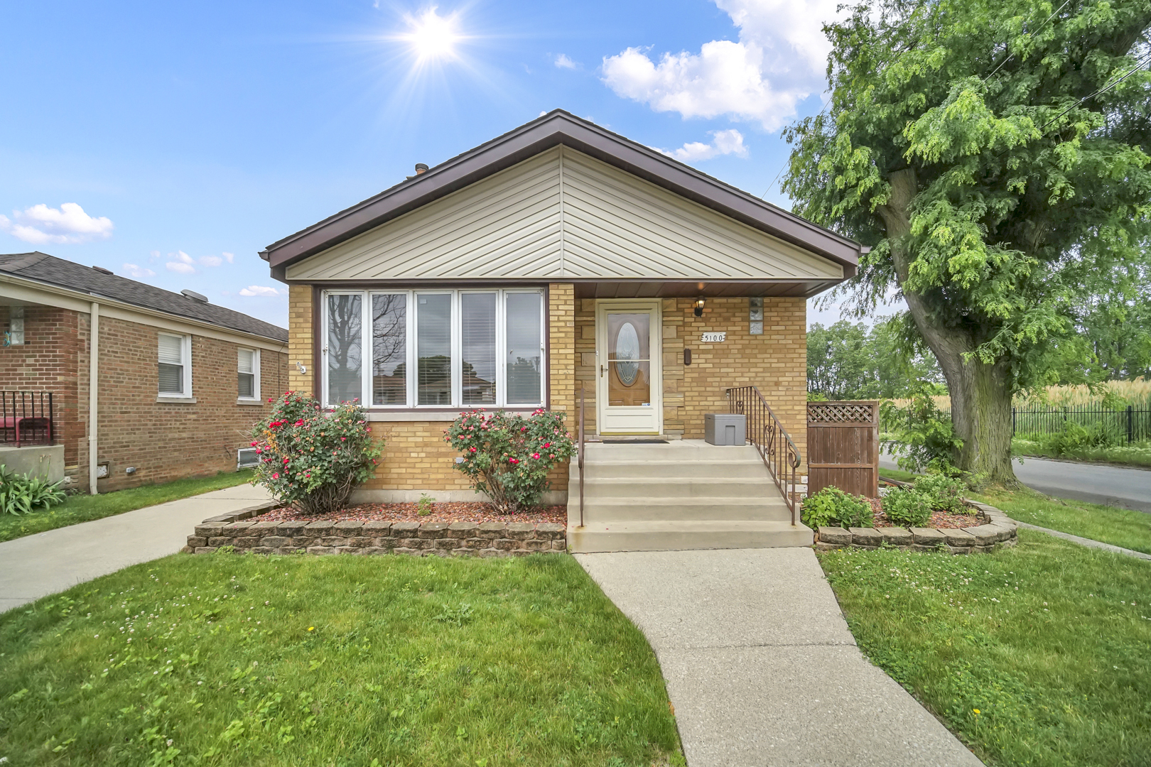 5100 South Rutherford Avenue Chicago, IL 60638 - Photo 2 of 44